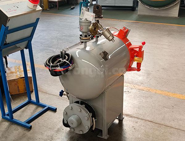 大学校园硫化罐