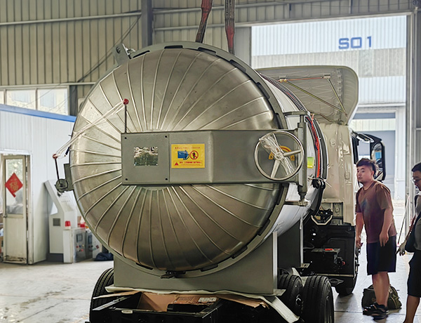 雨靴电磁加热硫化罐